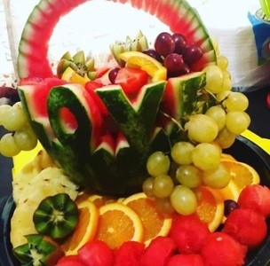 Up to 44% Off on Custom Fruit  Arrangment at Honeyz Plates Inc