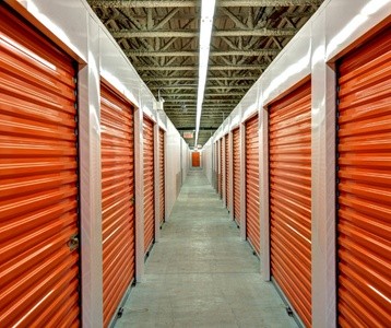 Up to 10% Off on Automotive Storage Space at PeerStorage