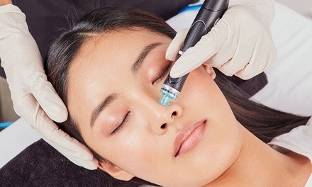 Up to 25% Off on HydraFacial at r Salon