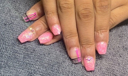 Up to 40% Off on Nail Spa/Salon - Shellac / No-Chip / Gel at All Things beauty