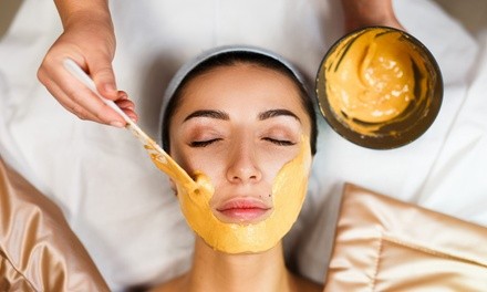 Up to 45% Off on Anti-Aging Facial at AG Beauty Clinic