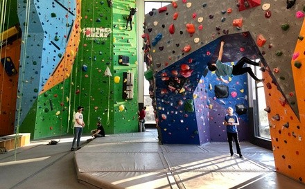 Up to 23% Off on Gym at On The Rocks