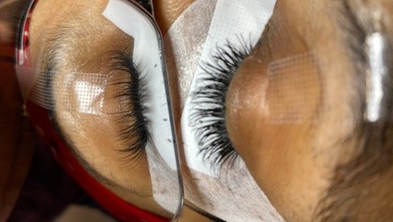 Up to 52% Off on Eyelash Extensions at iLash Beauty Bar