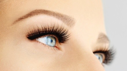 Up to 61% Off on Eyelash Extensions at Iglow Lashes And Brows