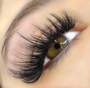 Up to 43% Off on Eyelash Extensions at Moni Minks