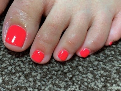 Up to 10% Off on Nail Spa/Salon - Shellac / No-Chip / Gel at Peanut & Co.