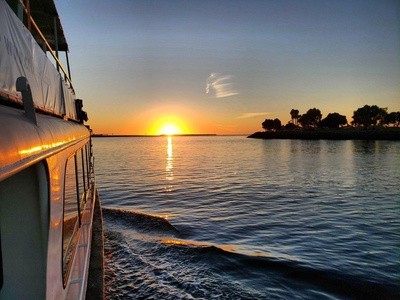 Book Now: 75-Minute Sunset Cruise for One Adult, Child, or Senior from Cruise San Diego (Up to 50% Off)