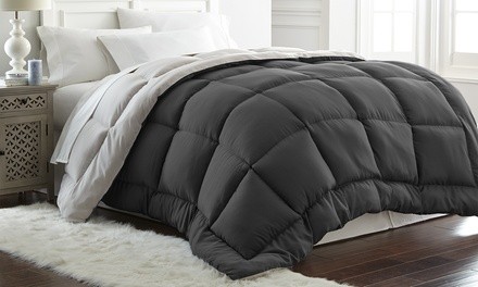 Hotel 5th Ave All-Seasons Down-Alternative Reversible Comforter